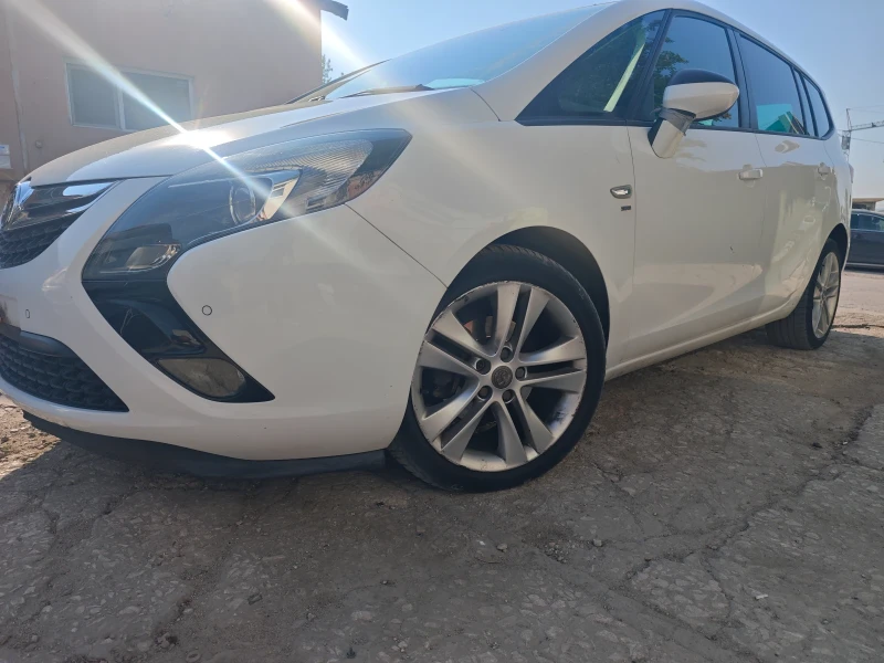 Opel Zafira 7 места, снимка 2 - Автомобили и джипове - 51025040