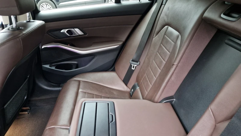BMW 320 BMW 320d XDRIVE Luxury line , снимка 8 - Автомобили и джипове - 52283887