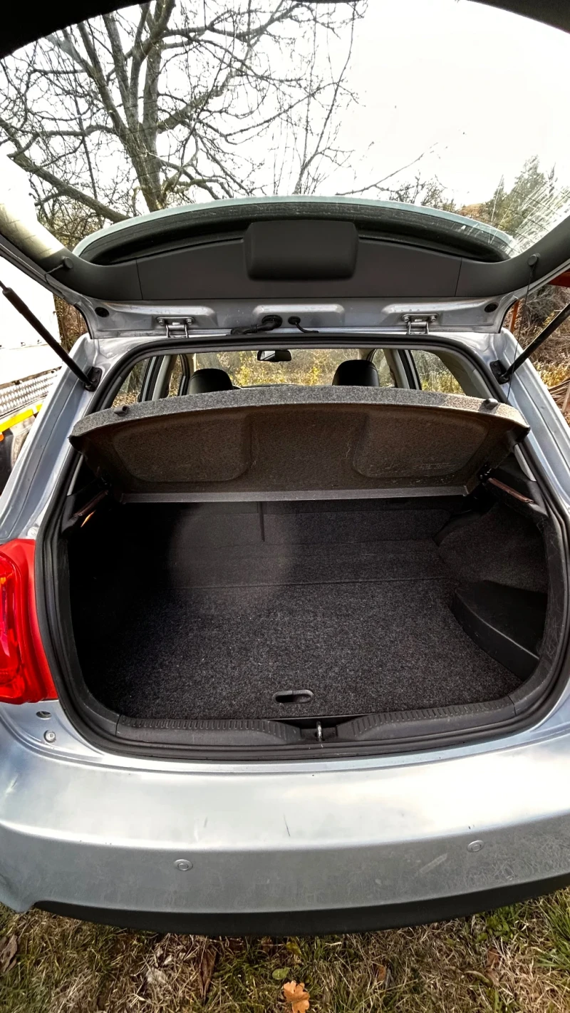 Toyota Auris 1.8 hybrid, снимка 5 - Автомобили и джипове - 52568096