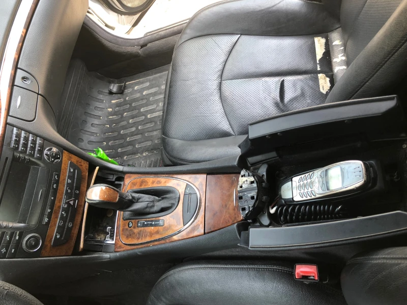 Mercedes-Benz E 270 2700cdi, снимка 4 - Автомобили и джипове - 52571656