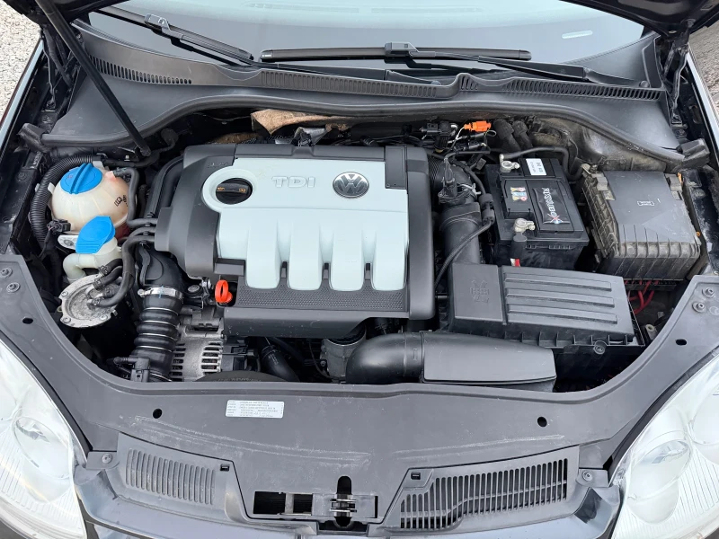 VW Golf 1.9TDI-105PS, снимка 13 - Автомобили и джипове - 52765230