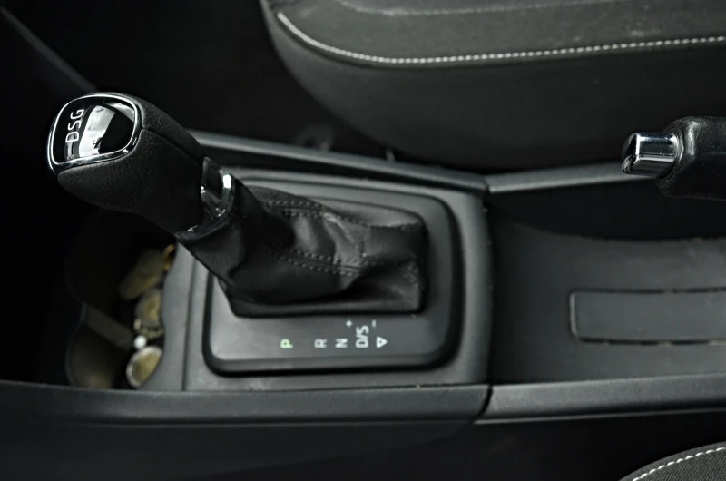 Skoda Rapid 1.4TDI 90 Euro6, снимка 13 - Автомобили и джипове - 52788605