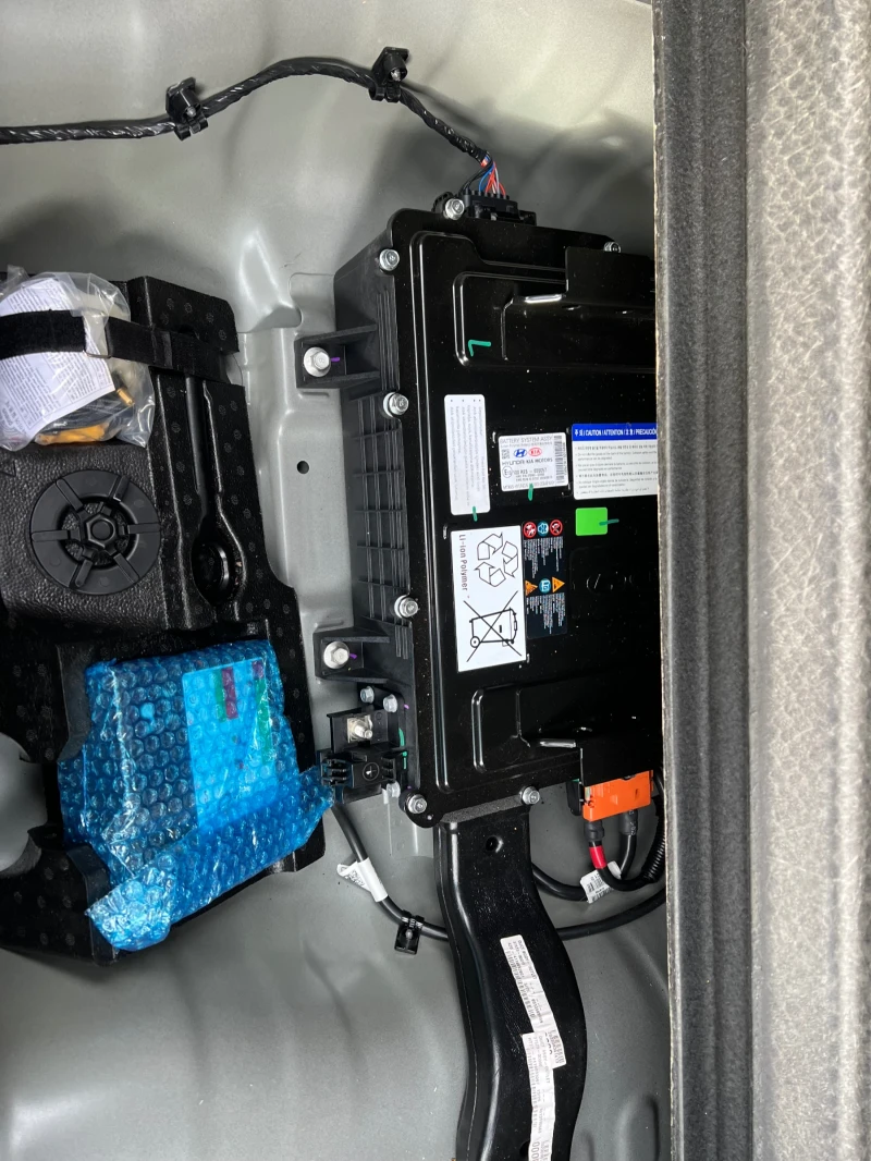 Hyundai Bayon 1.0Hibryd, снимка 14 - Автомобили и джипове - 52869701