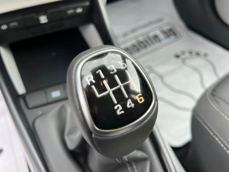 Hyundai Bayon 1.0Hibryd, снимка 13 - Автомобили и джипове - 52869701