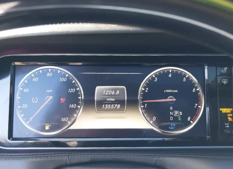 Mercedes-Benz S 550 4MATIC Обдух* BURMESTER* Шито табло* Въздух* Пано* - изображение 8