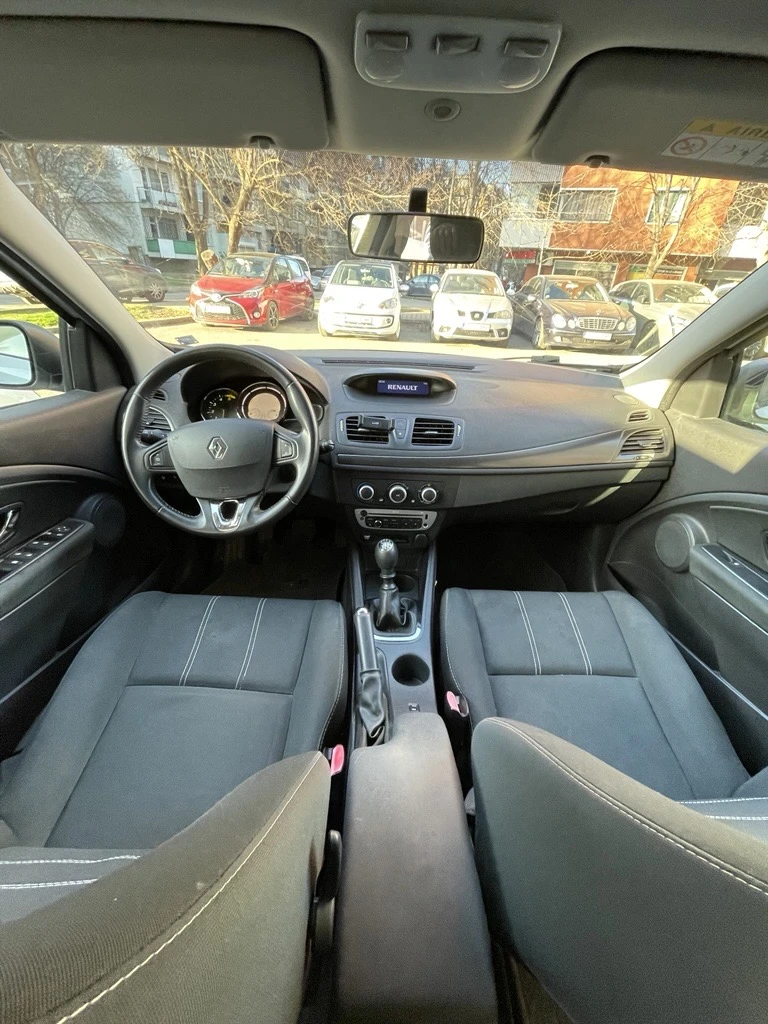 Renault Megane, снимка 8 - Автомобили и джипове - 53839363