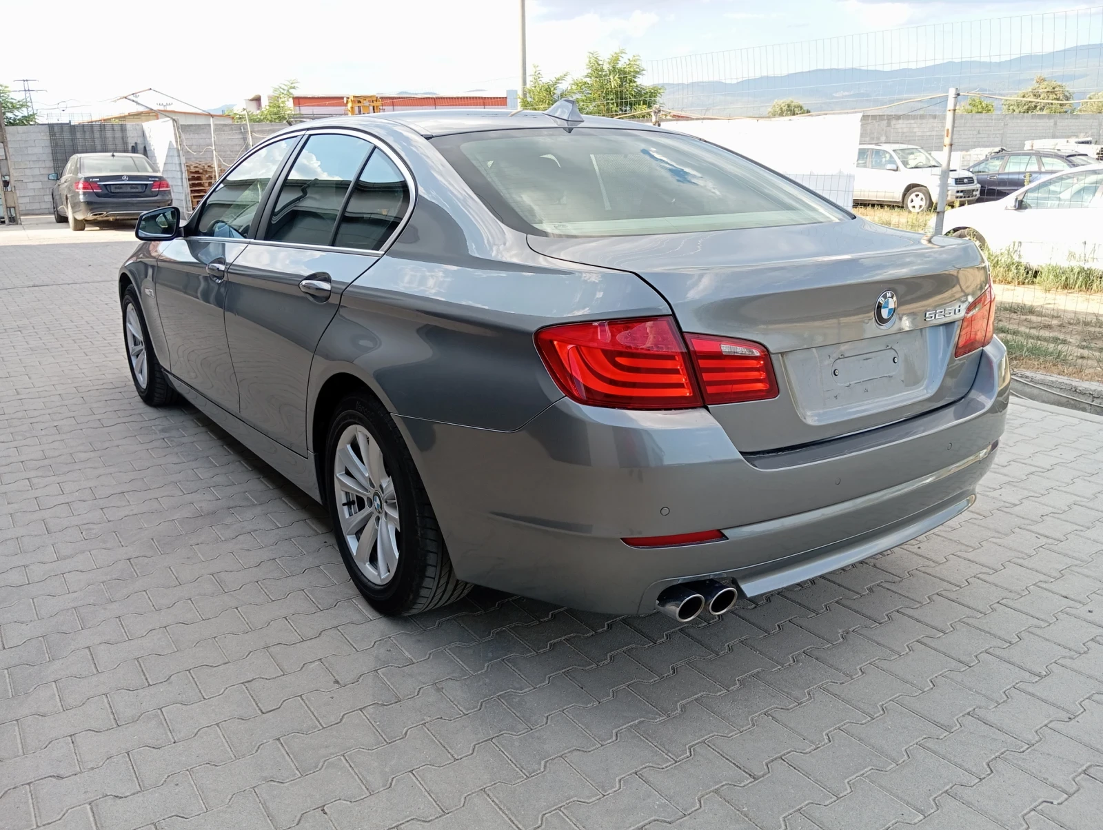 BMW 525  3.0d ЛИЗИНГ  - изображение 4