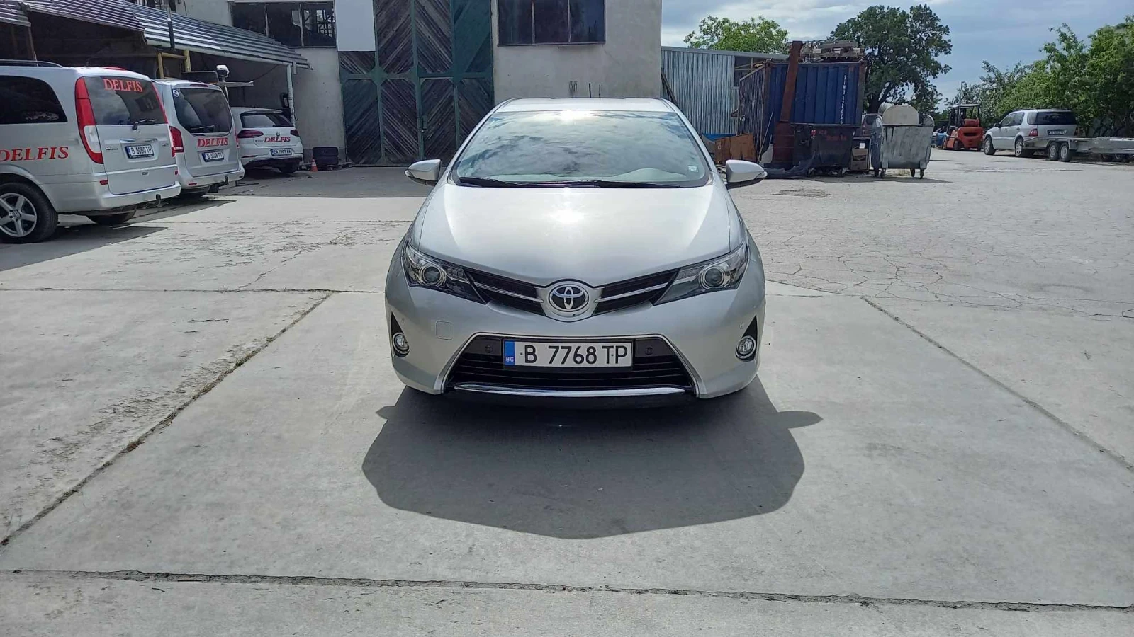 Toyota Auris  - изображение 2