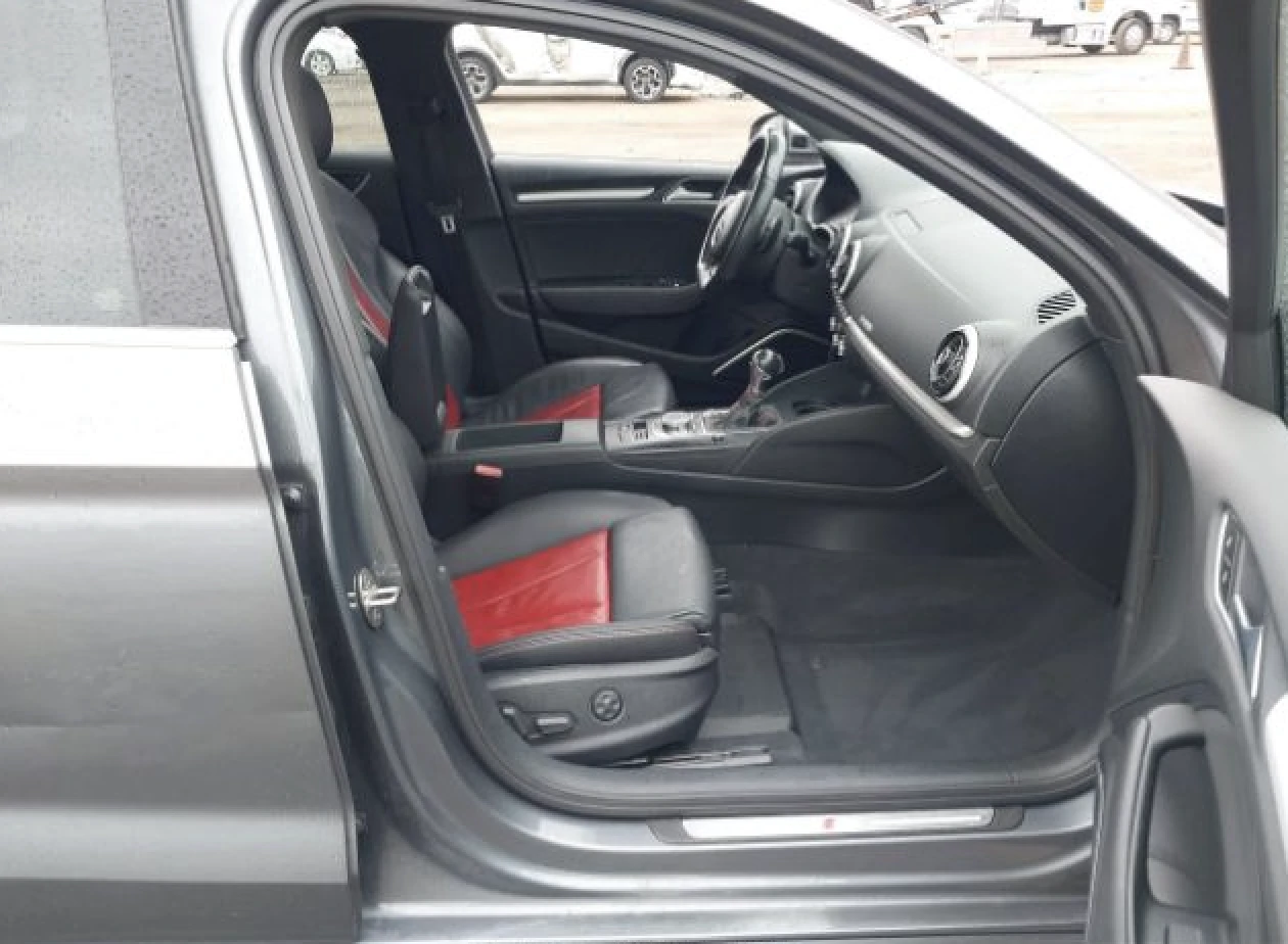 Audi S3 B&O* DISTRONIC* ПОДГРЕВ* KEYLESS* ПАНОРАМА - изображение 7