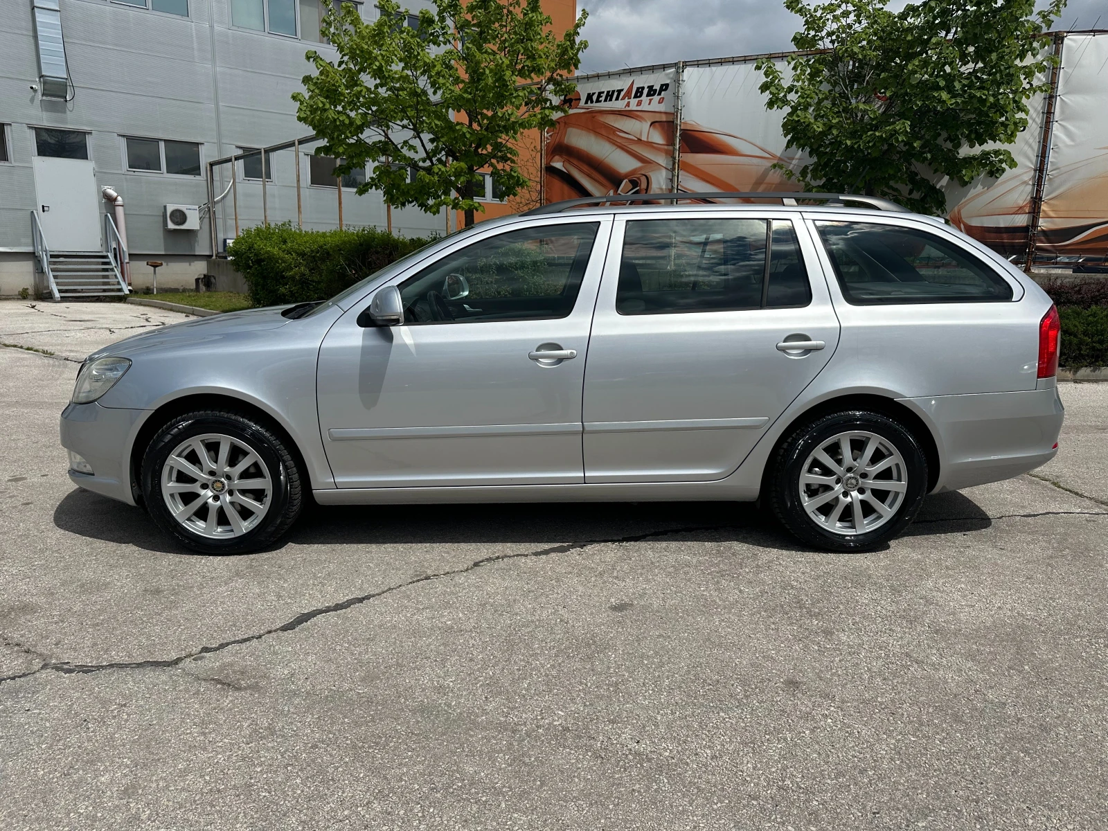 Skoda Octavia 1.6d 105 к.с. - изображение 2