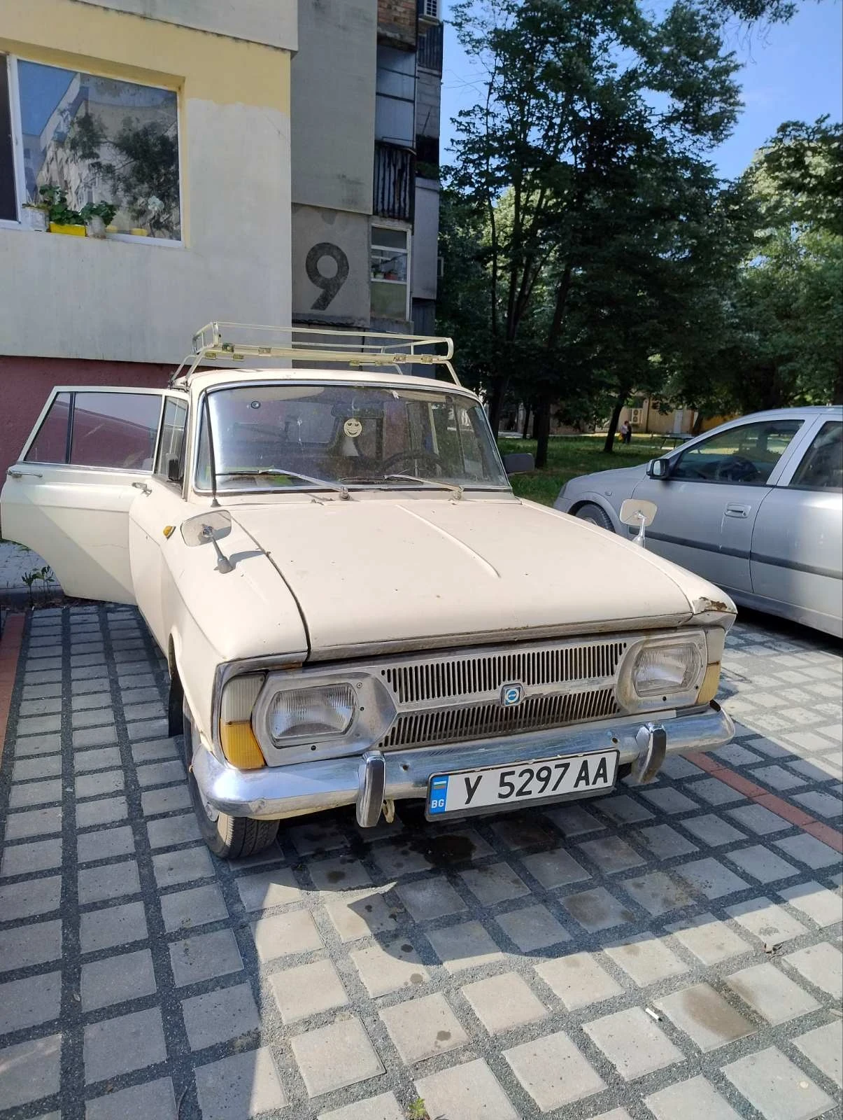 Moskvich  | Mobile.bg   12