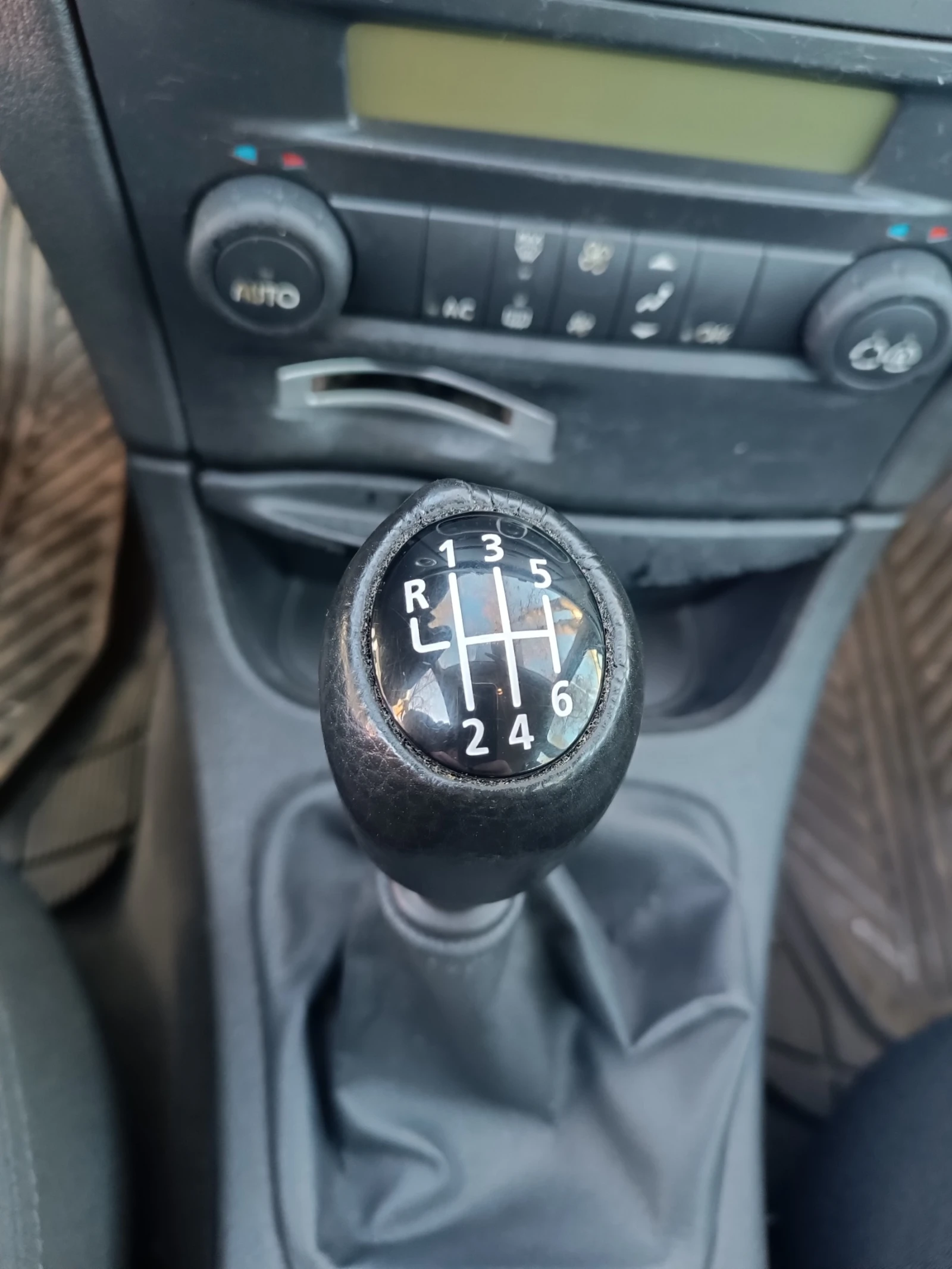 Renault Laguna 2, снимка 4 - Автомобили и джипове - 53743121