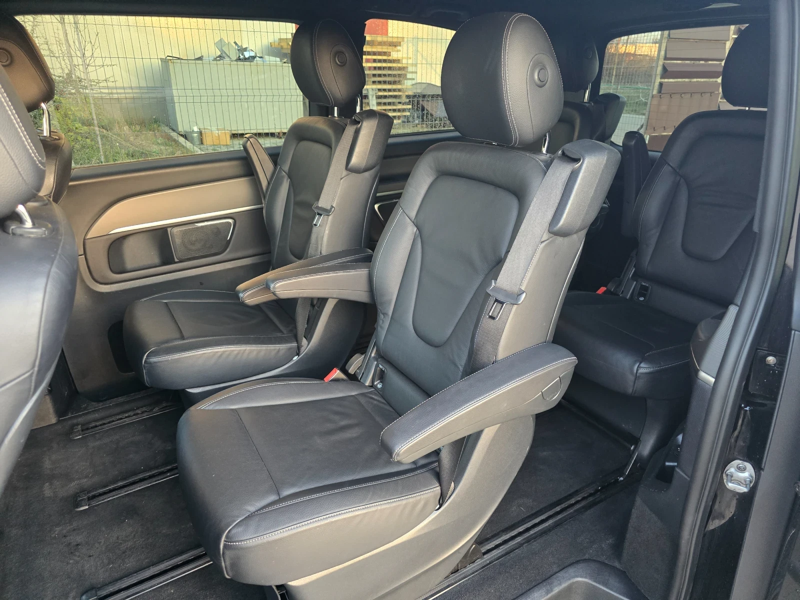 Mercedes-Benz V 300 V250 DIESEL AVANTGARDE, снимка 15 - Автомобили и джипове - 53849482