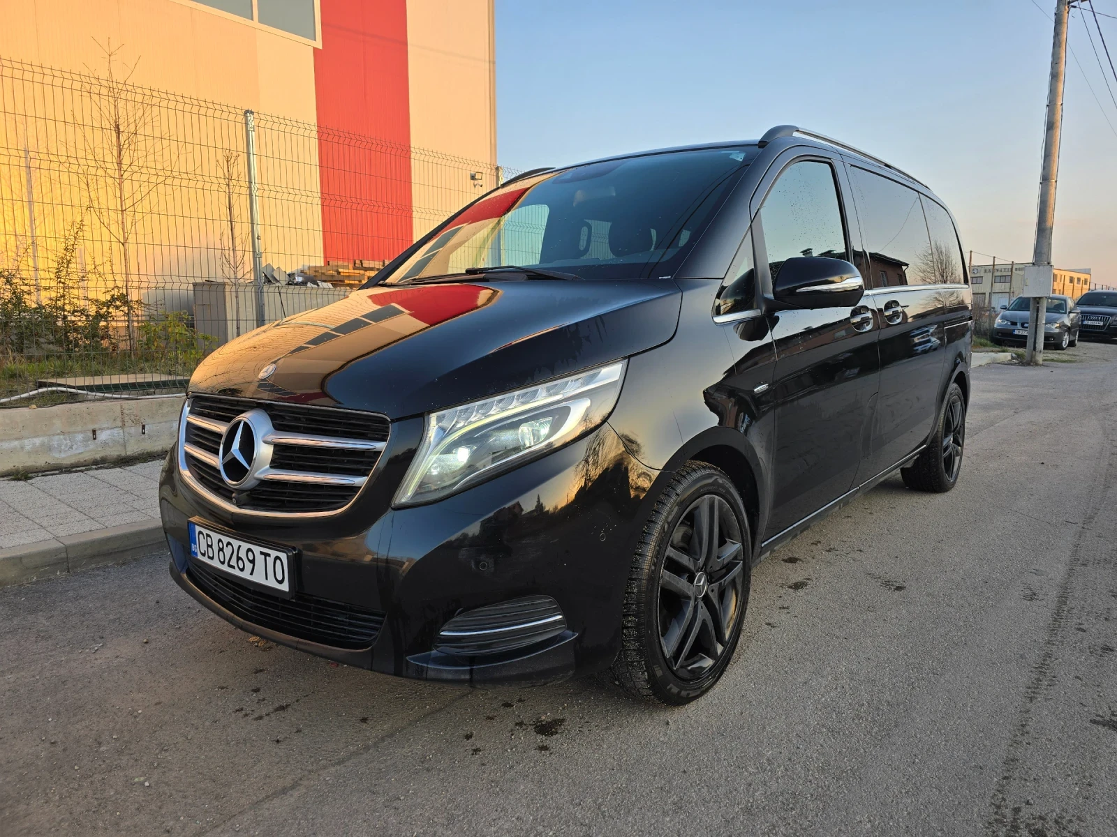 Mercedes-Benz V 300 V250 DIESEL AVANTGARDE, снимка 2 - Автомобили и джипове - 53849482
