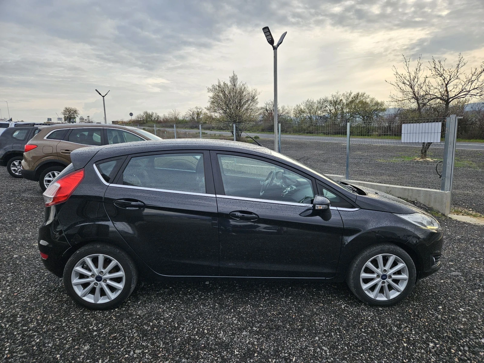 Ford Fiesta Eco boost TITANIUM EURO6, снимка 4 - Автомобили и джипове - 54047316