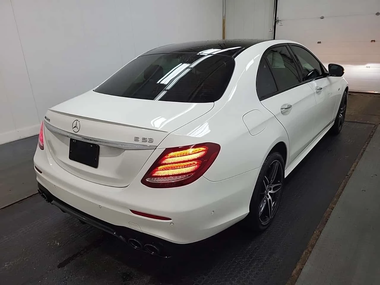 Mercedes-Benz E 53 AMG CARFAX, снимка 3 - Автомобили и джипове - 54148870