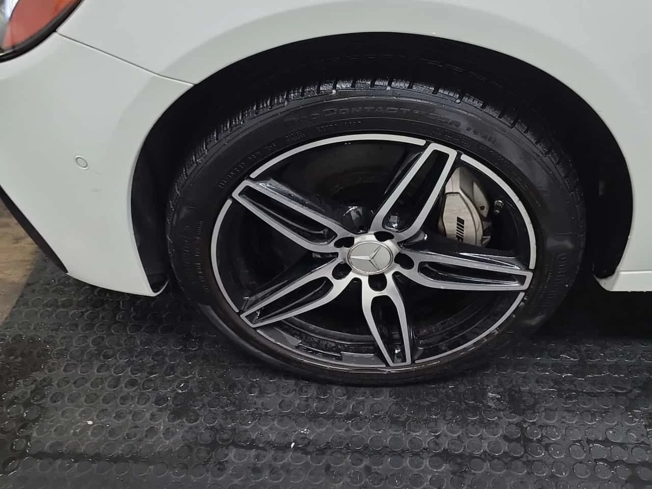 Mercedes-Benz E 53 AMG CARFAX, снимка 6 - Автомобили и джипове - 54148870