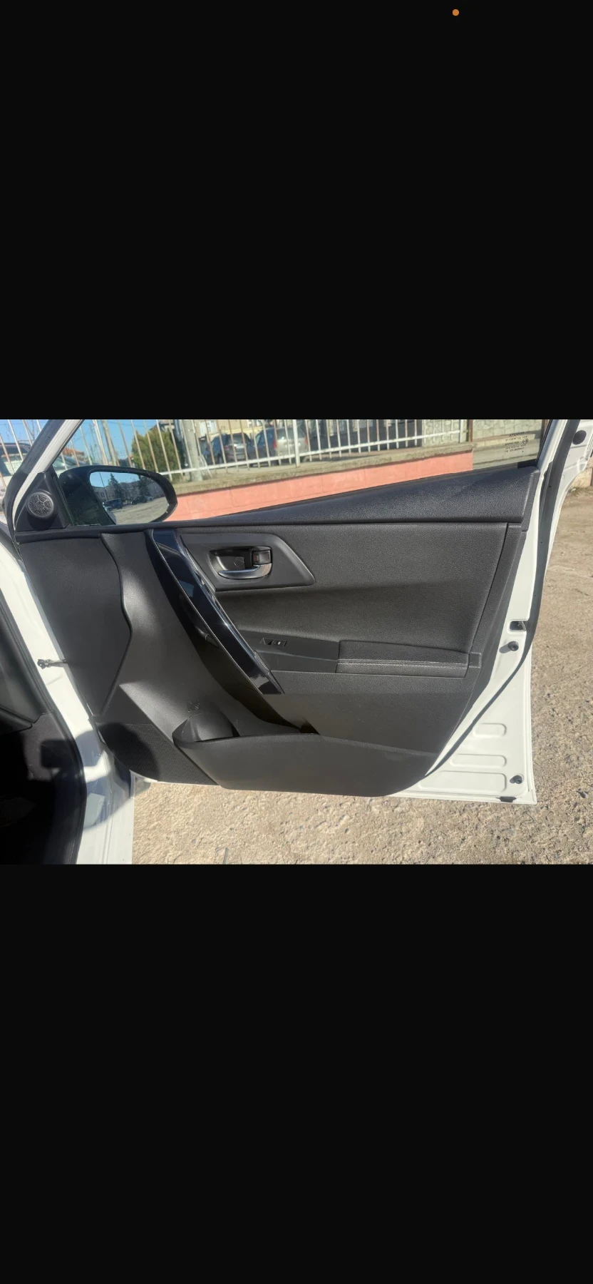 Toyota Auris, снимка 5 - Автомобили и джипове - 54182862