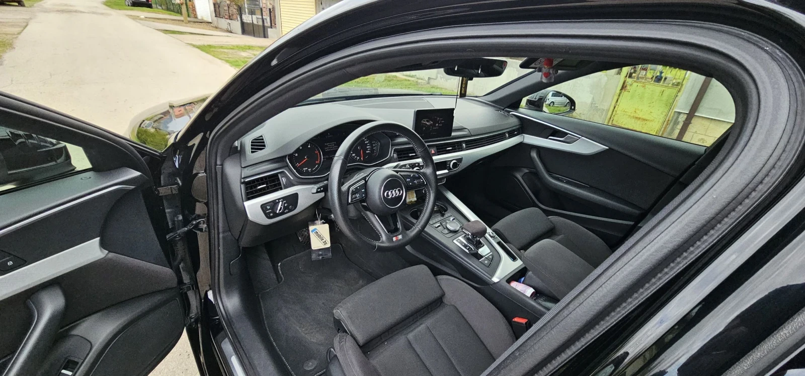 Audi A4 2.0 TDI, снимка 5 - Автомобили и джипове - 54230996