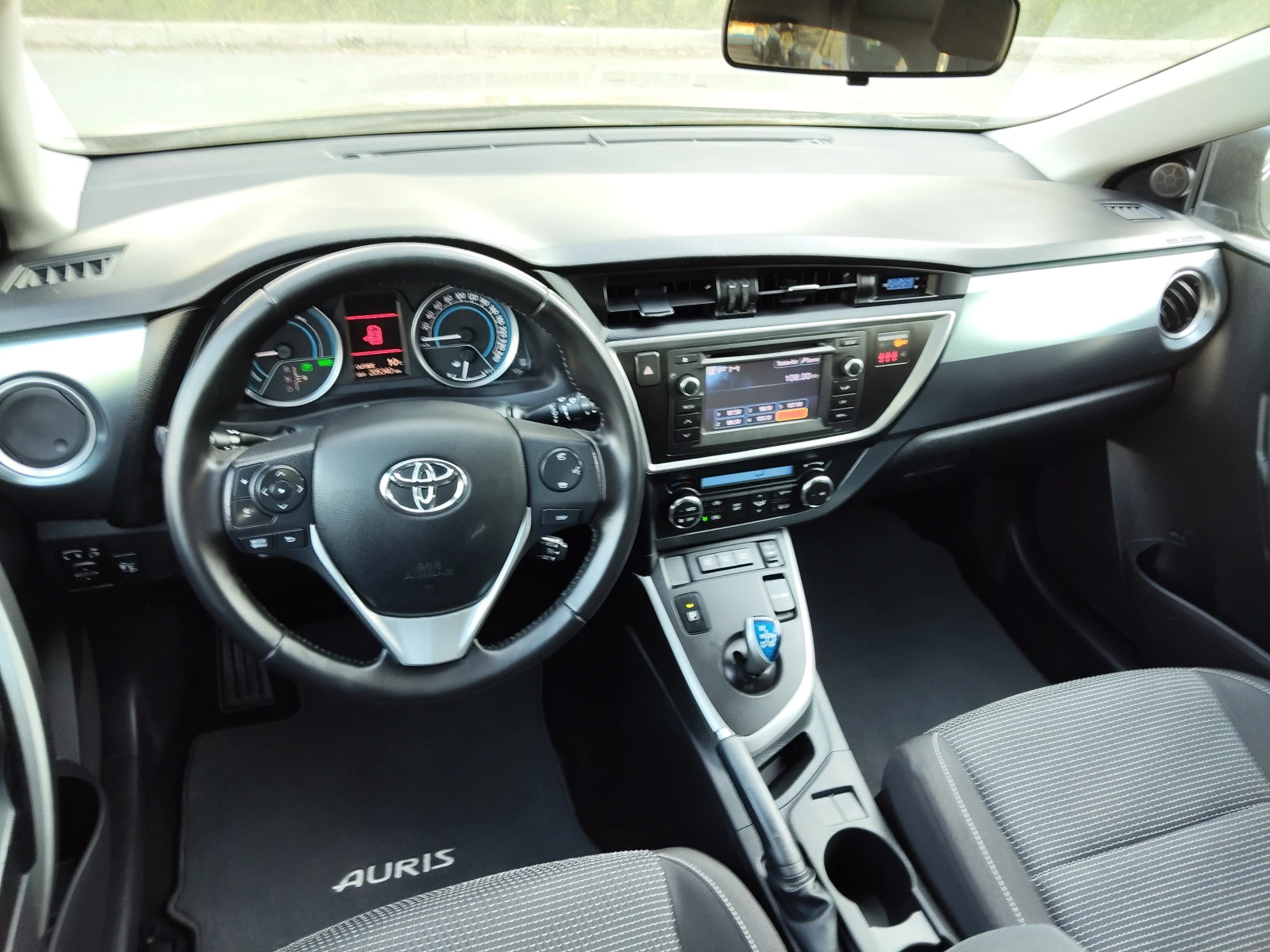 Toyota Auris 1, 8i HYBRID | Mobile.bg � ����������� 6