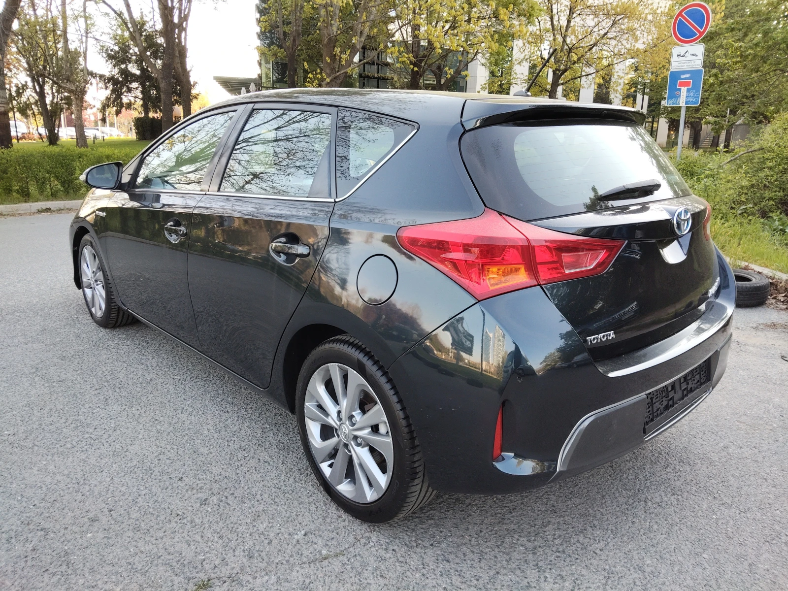 Toyota Auris 1, 8i HYBRID | Mobile.bg � ����������� 5