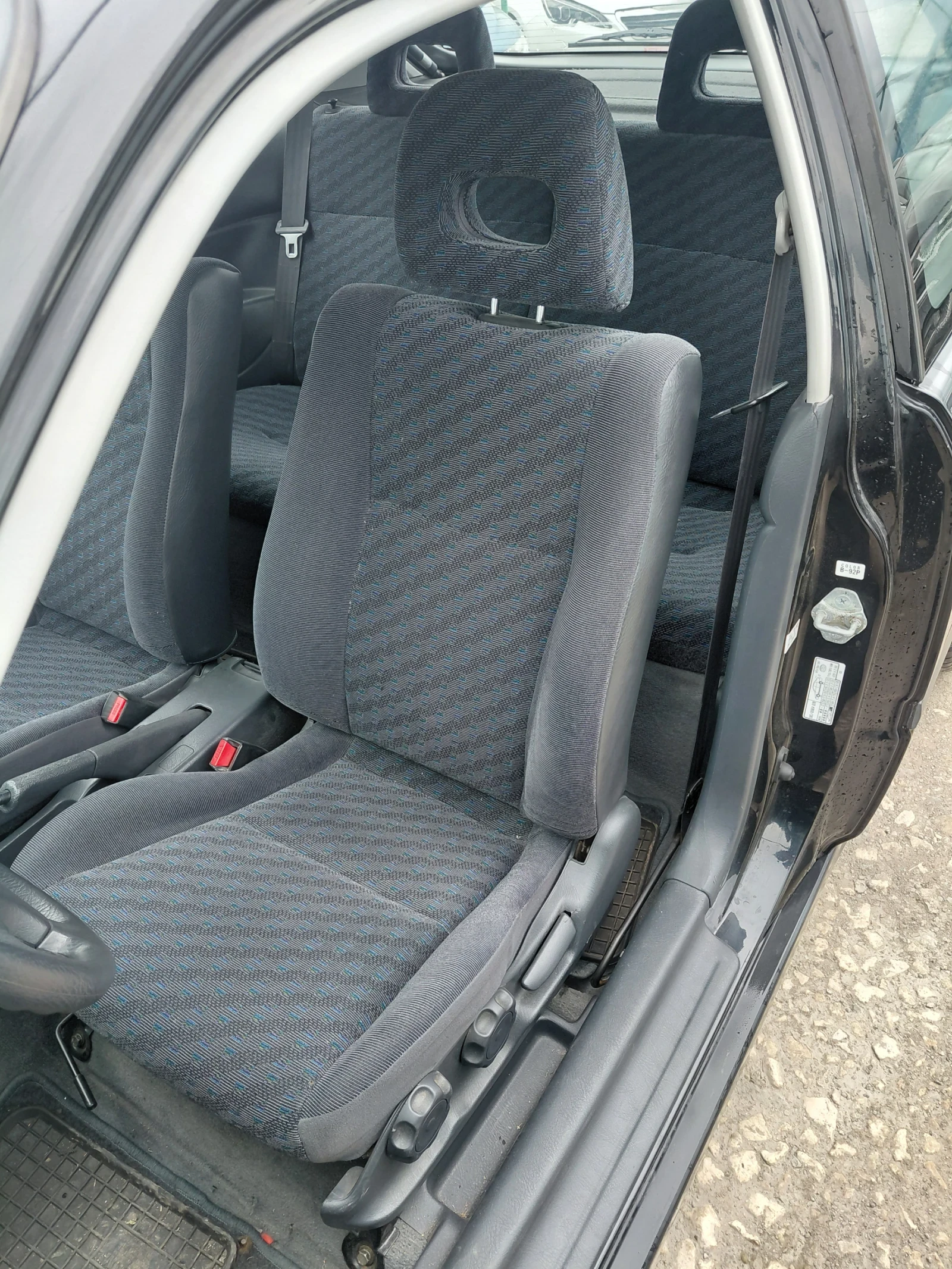 Honda Civic 1.4is 164000km , снимка 6 - Автомобили и джипове - 54628541