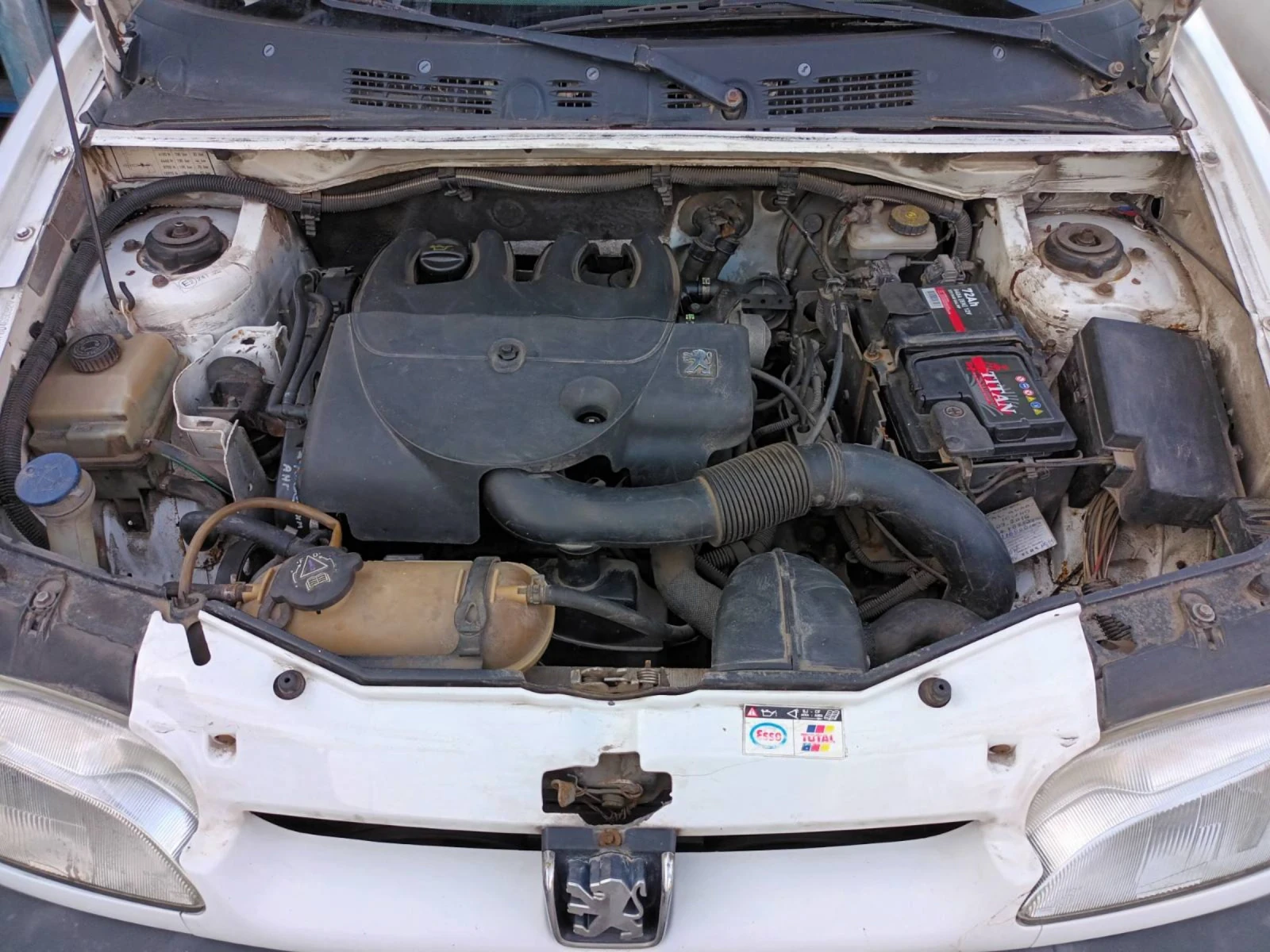 Peugeot Partner 1.9 D, снимка 4 - Автомобили и джипове - 54656134