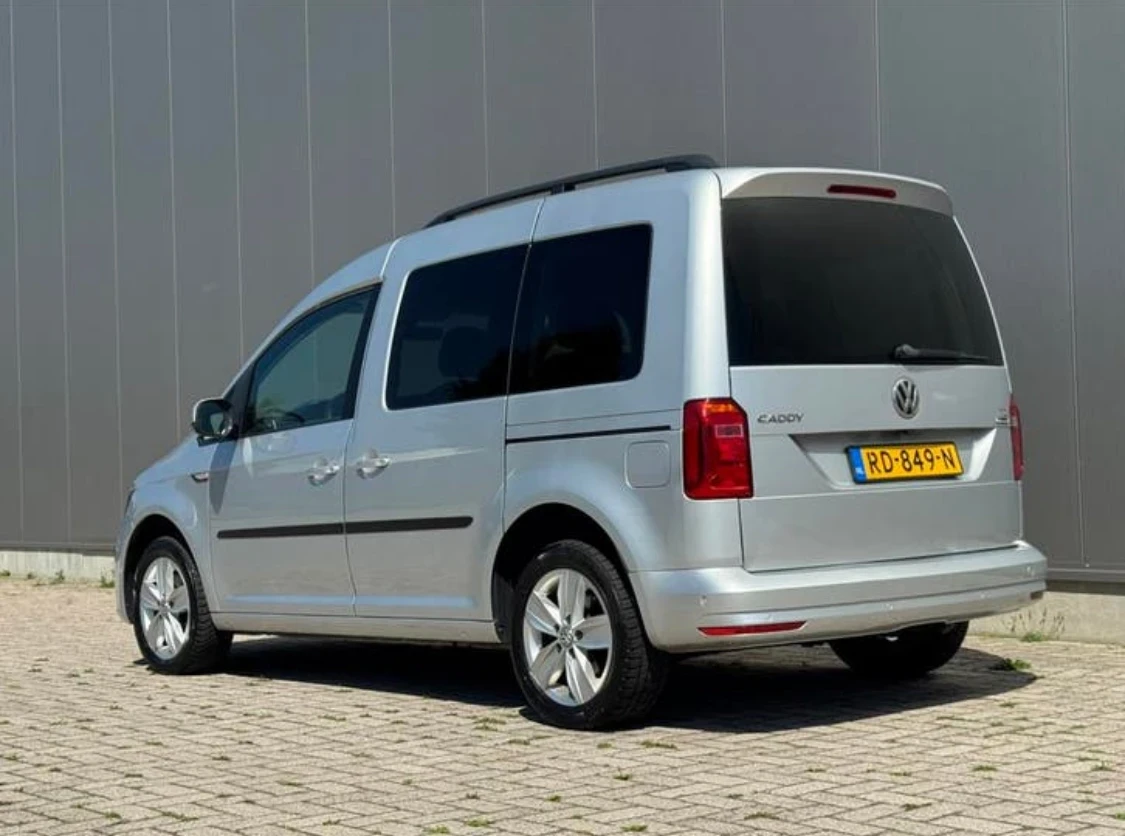 VW Caddy 2.0TDI AVTOMAT, снимка 4 - Автомобили и джипове - 54675794