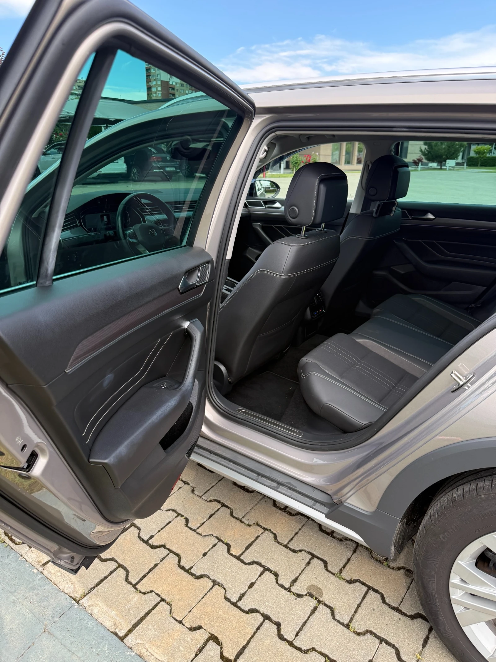 VW Passat ALL TRACK, снимка 13 - Автомобили и джипове - 54753365