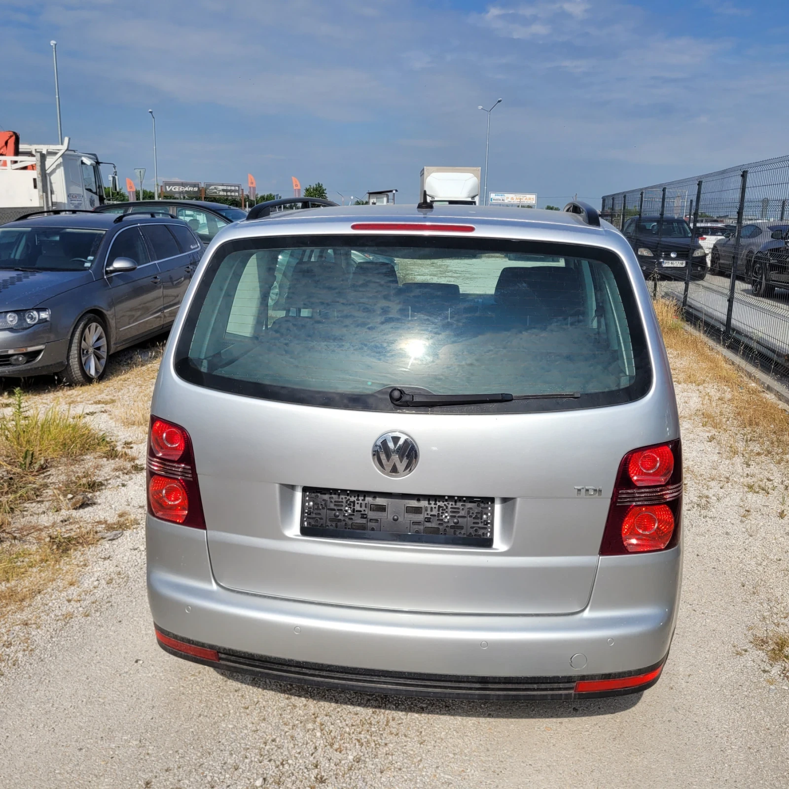 VW Touran 1.9tdi/6ck./klimatronik, снимка 3 - Автомобили и джипове - 54941068