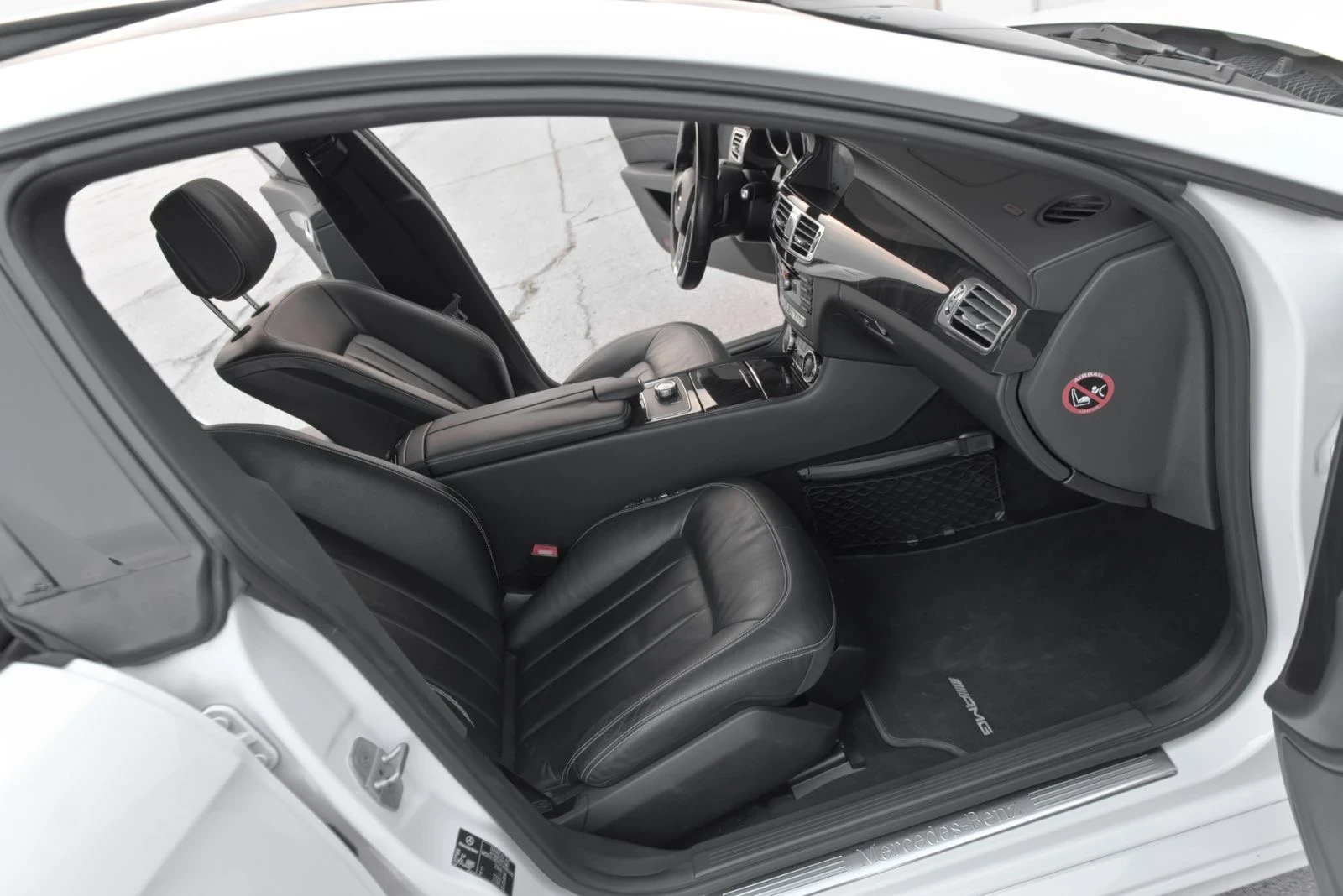 Mercedes-Benz CLS 350 * AMG PACK FULL  MAX* , снимка 8 - Автомобили и джипове - 55153164