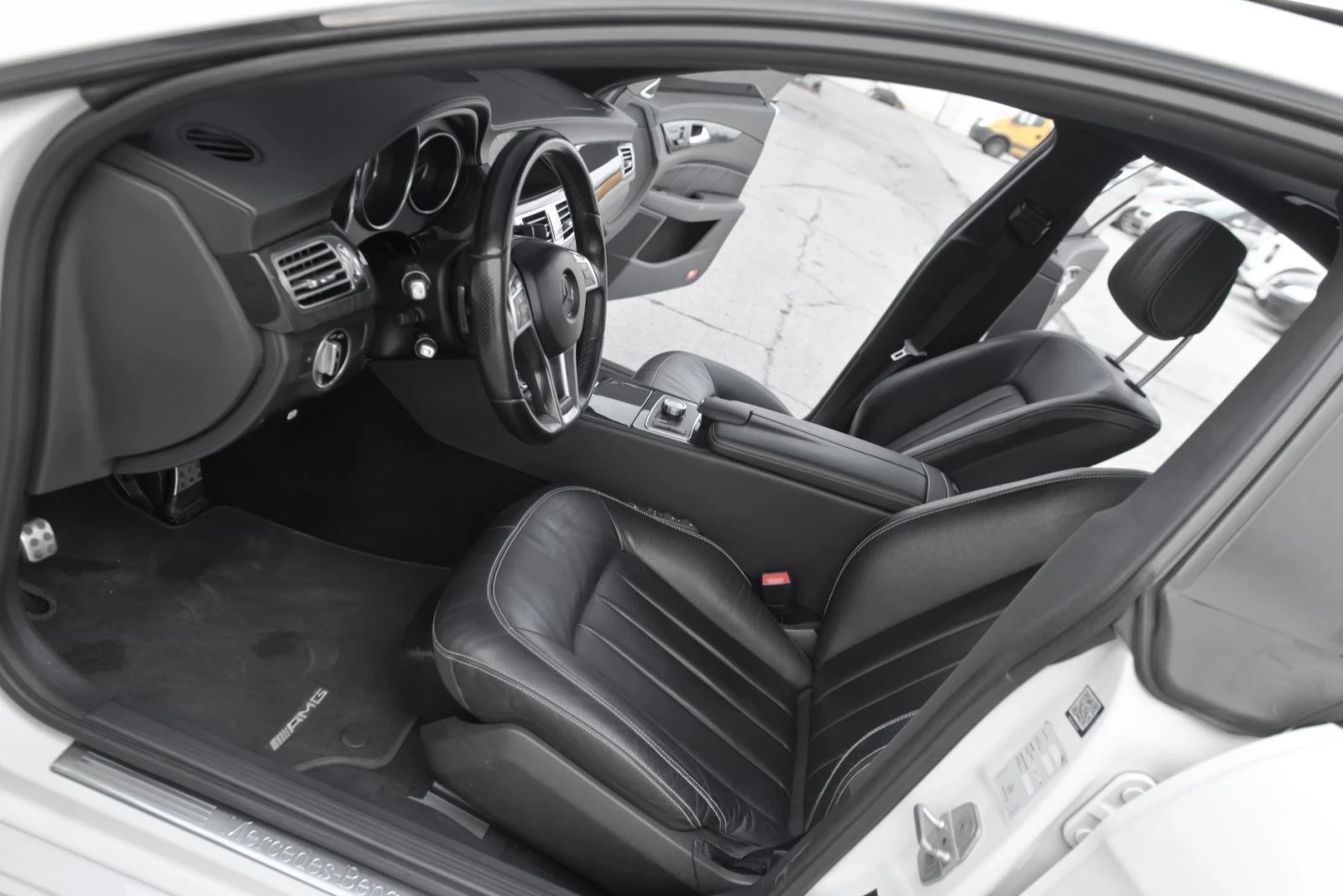 Mercedes-Benz CLS 350 * AMG PACK FULL  MAX* , снимка 7 - Автомобили и джипове - 55153164