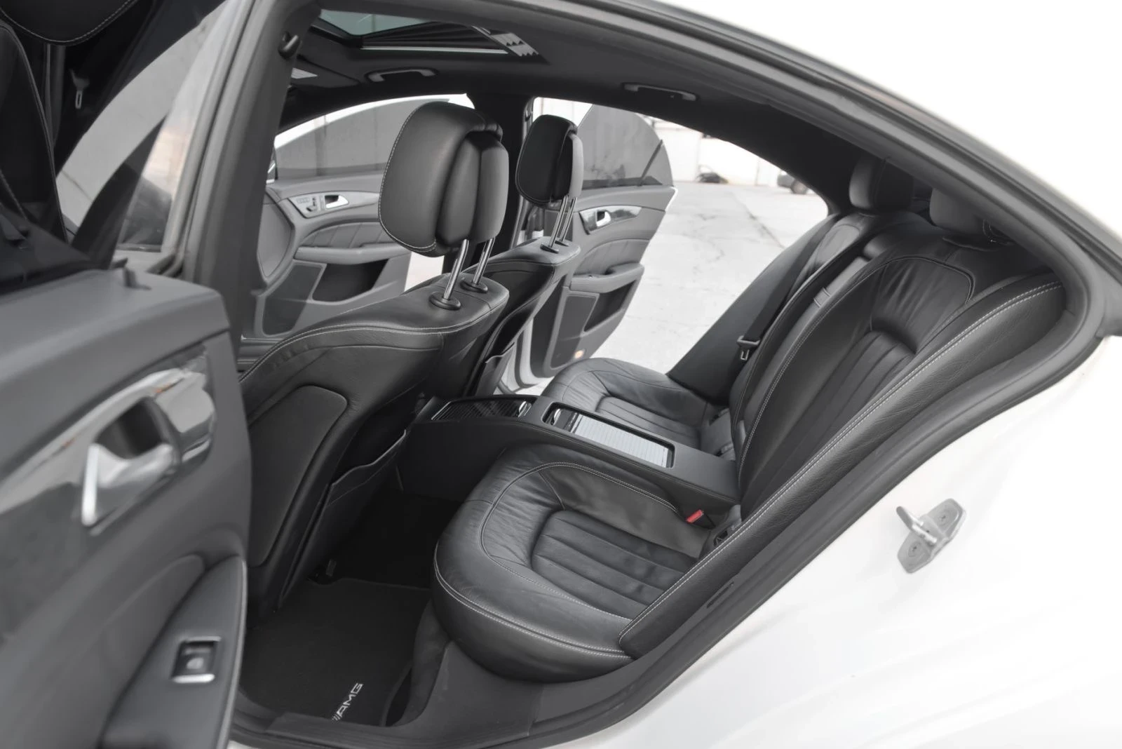 Mercedes-Benz CLS 350 * AMG PACK FULL  MAX* , снимка 9 - Автомобили и джипове - 55153164