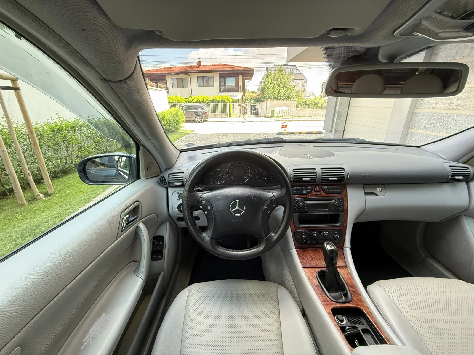 Mercedes-Benz C 220 FACELIFT-2.2CDI-6ск-, снимка 10 - Автомобили и джипове - 55224035