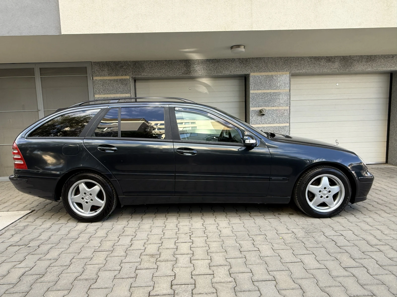 Mercedes-Benz C 220 FACELIFT-2.2CDI-6ск-, снимка 4 - Автомобили и джипове - 55224035