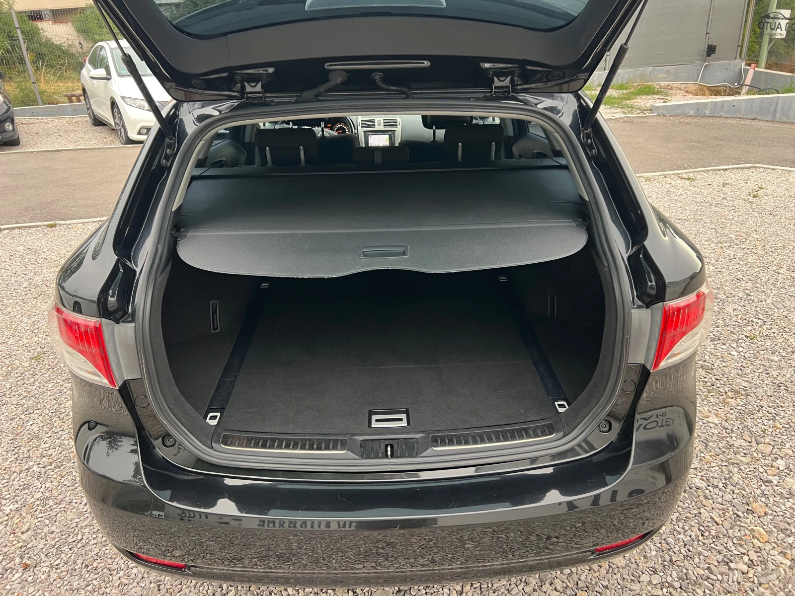 Toyota Avensis 1.8-SOLL FULL | Mobile.bg � ����������� 15