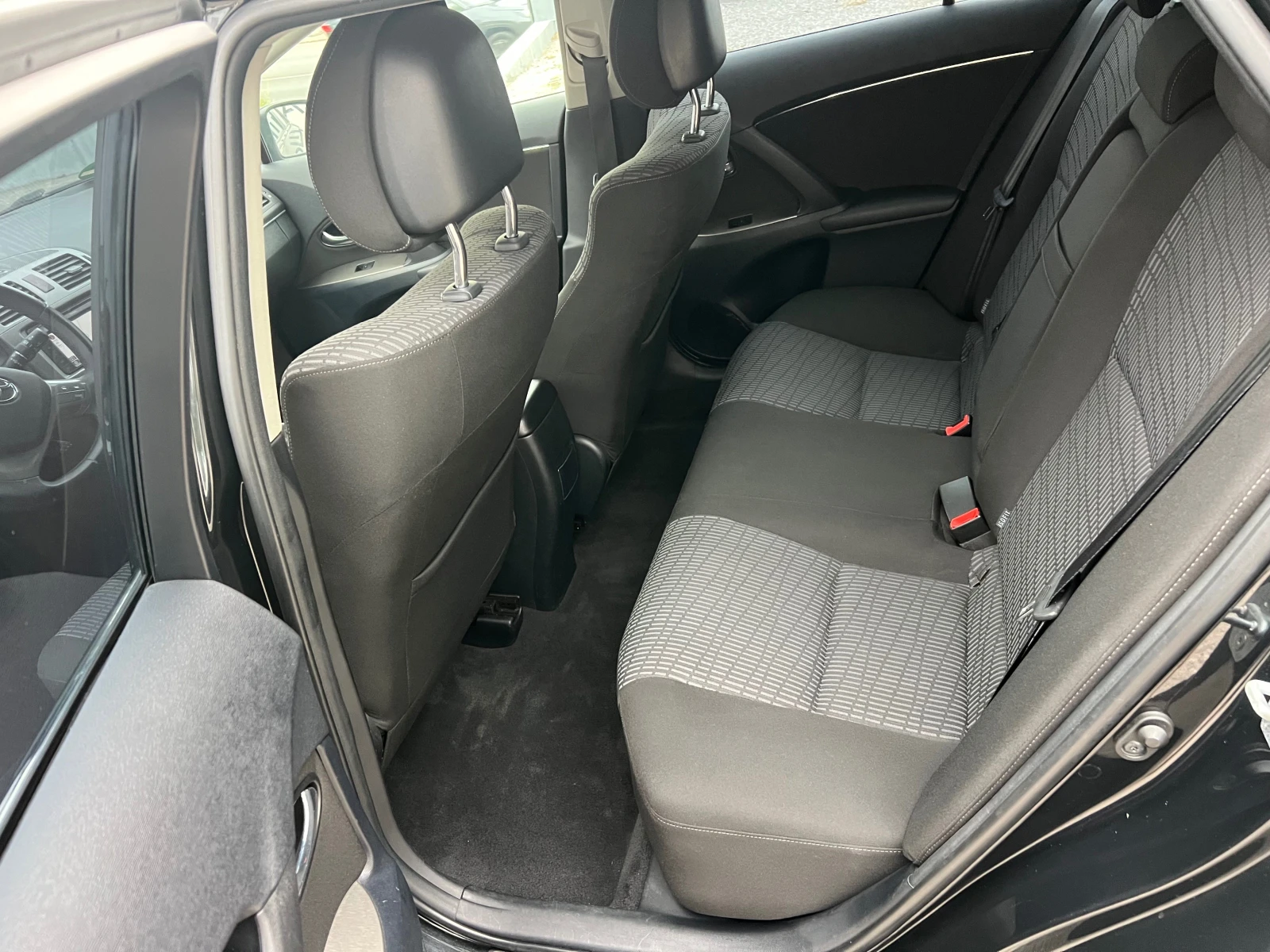 Toyota Avensis 1.8-SOLL FULL | Mobile.bg � ����������� 14