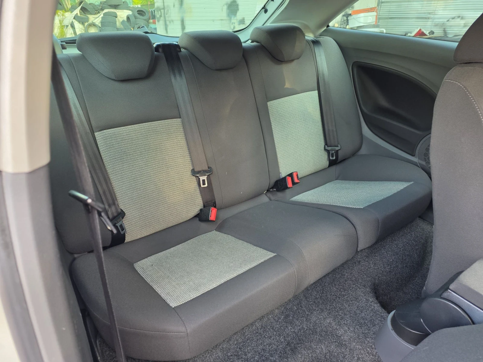 Seat Ibiza 1.2 12v GPL, снимка 9 - Автомобили и джипове - 55827817