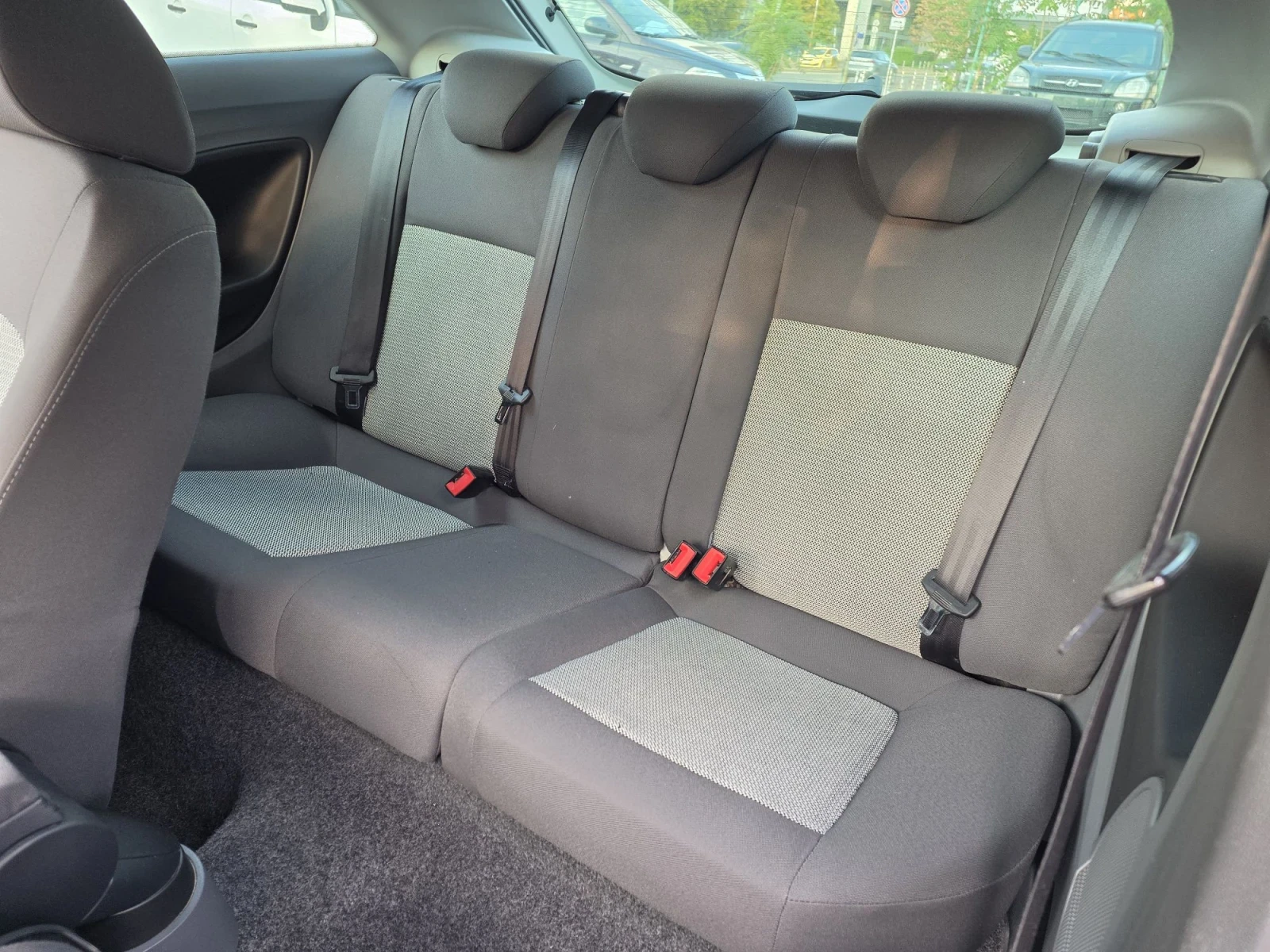 Seat Ibiza 1.2 12v GPL, снимка 8 - Автомобили и джипове - 55827817