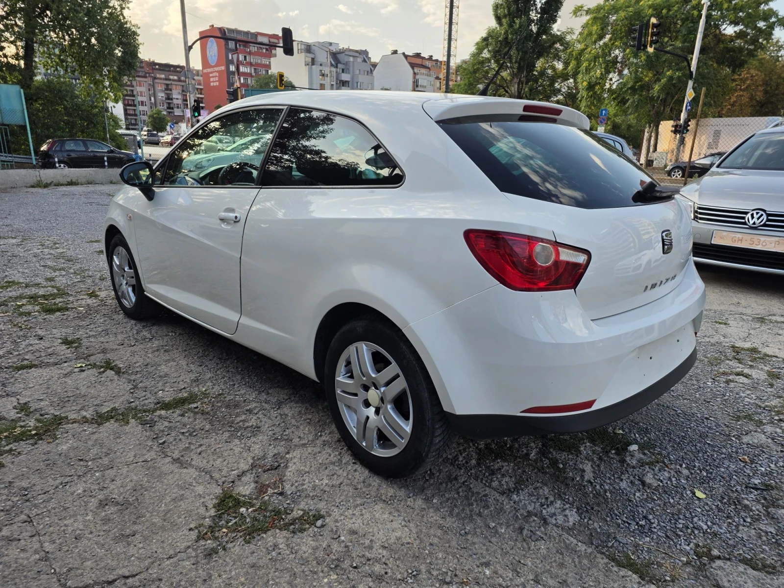Seat Ibiza 1.2 12v GPL, снимка 6 - Автомобили и джипове - 55827817