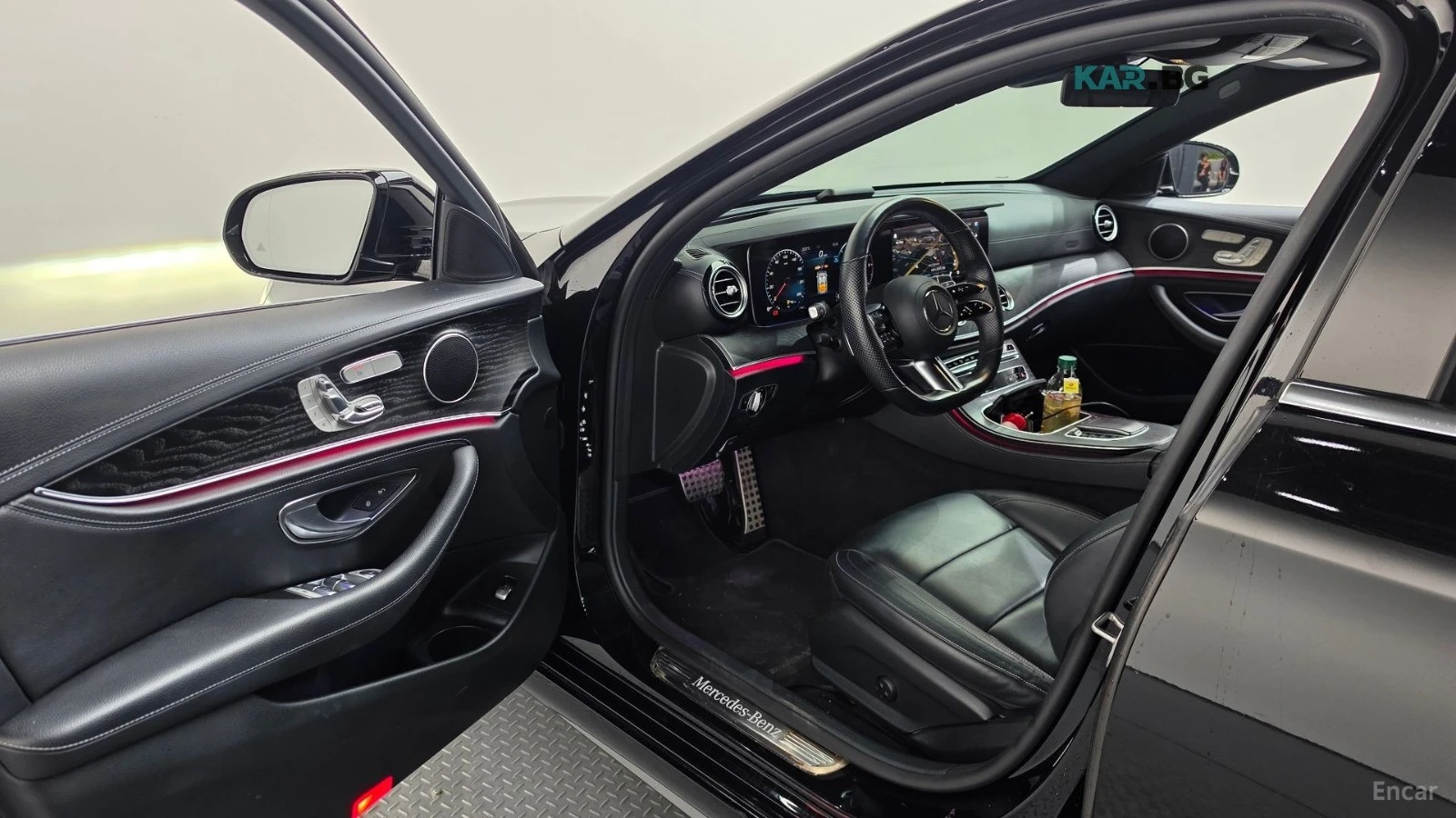 Mercedes-Benz E 220 AMG LINE* �������* �����* 360* HEADUP* PANO | Mobile.bg � ����������� 10