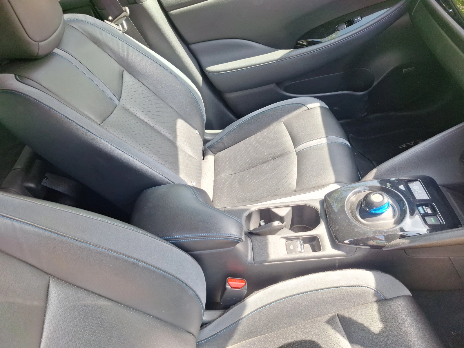 Nissan Leaf  62 кв ТЕКНА , снимка 8 - Автомобили и джипове - 56082248