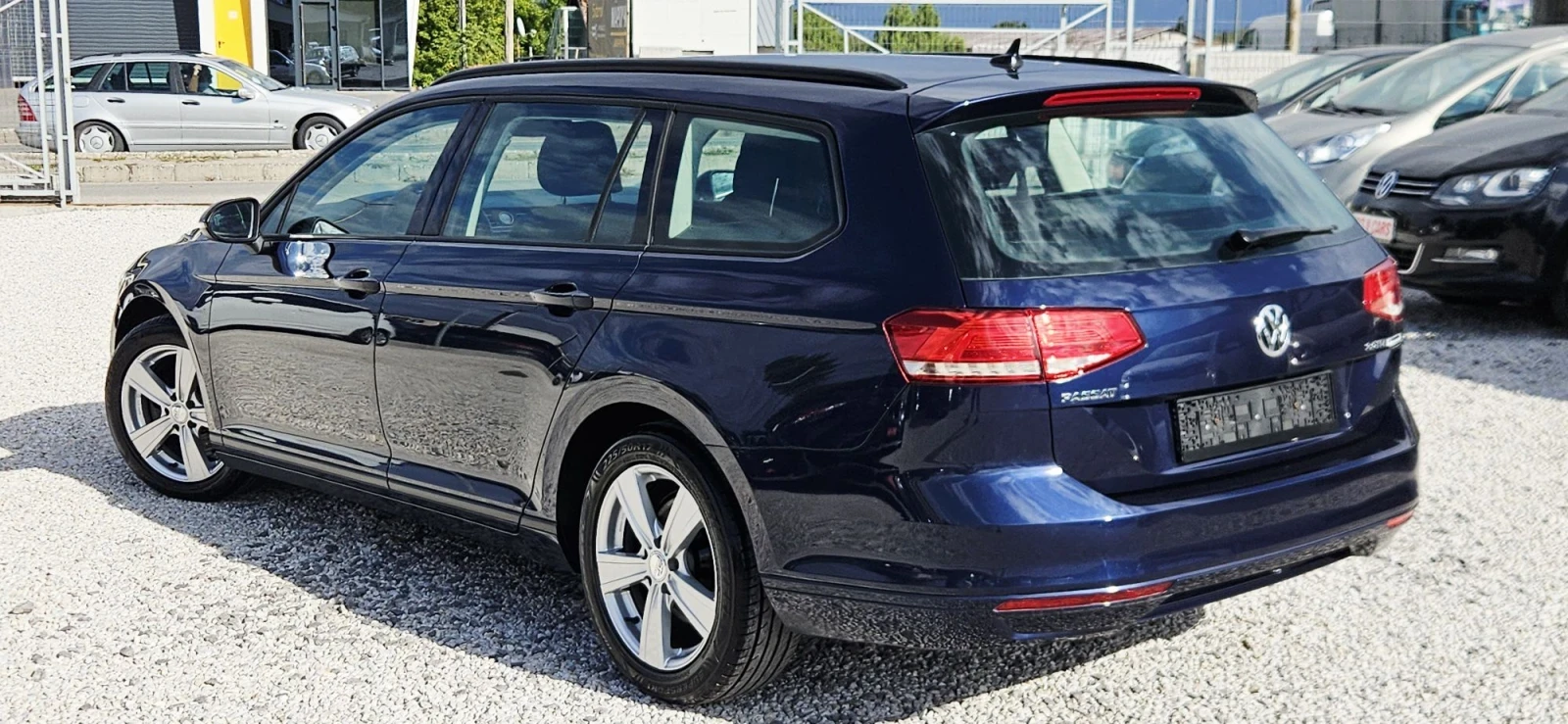 VW Passat NAVI* 120кс, снимка 9 - Автомобили и джипове - 56182300