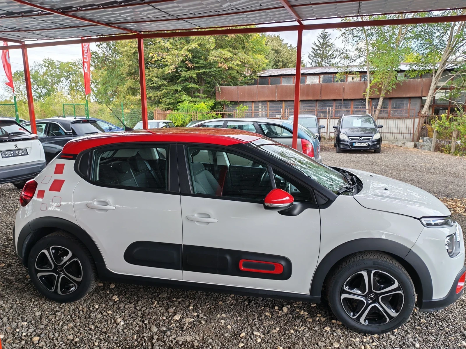 Citroen C3 1.2 БЕНЗИН 83 к. с. , снимка 4 - Автомобили и джипове - 56197696