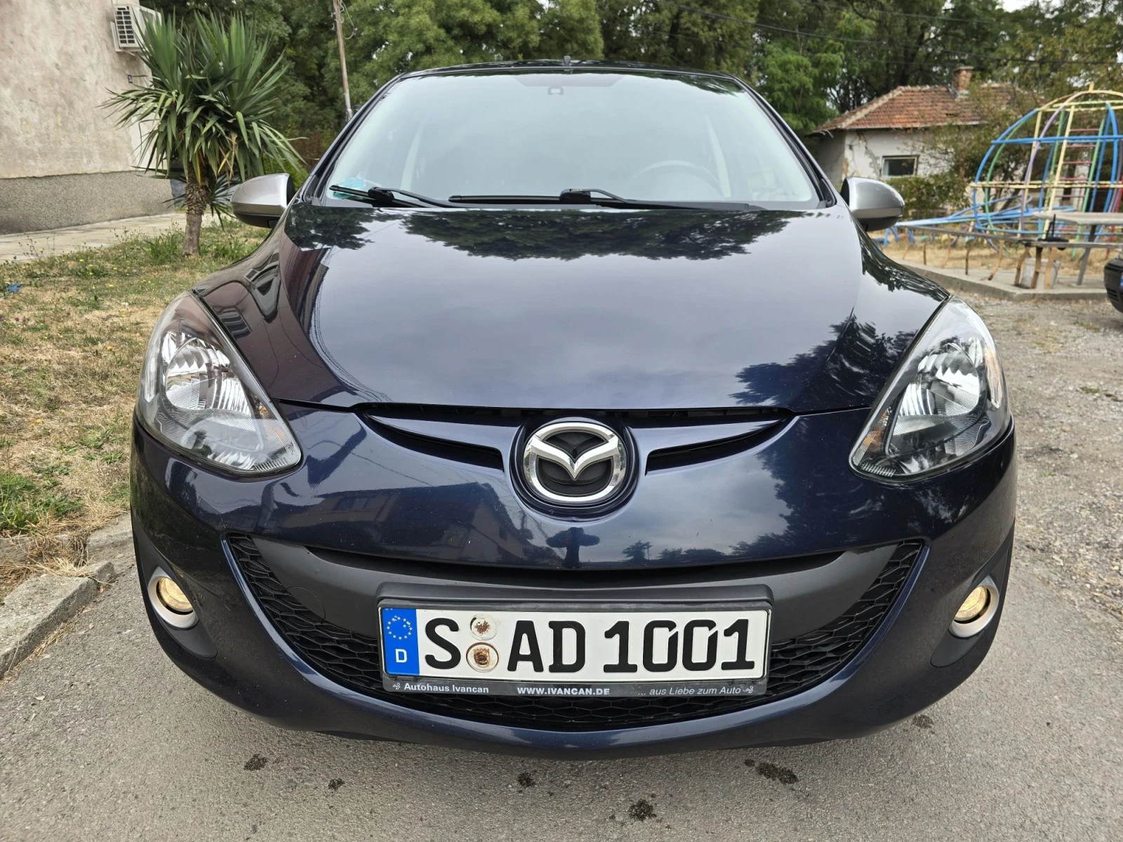 Mazda 2 От Германия 102000км.4цилиндъра. 4врати.Навигация