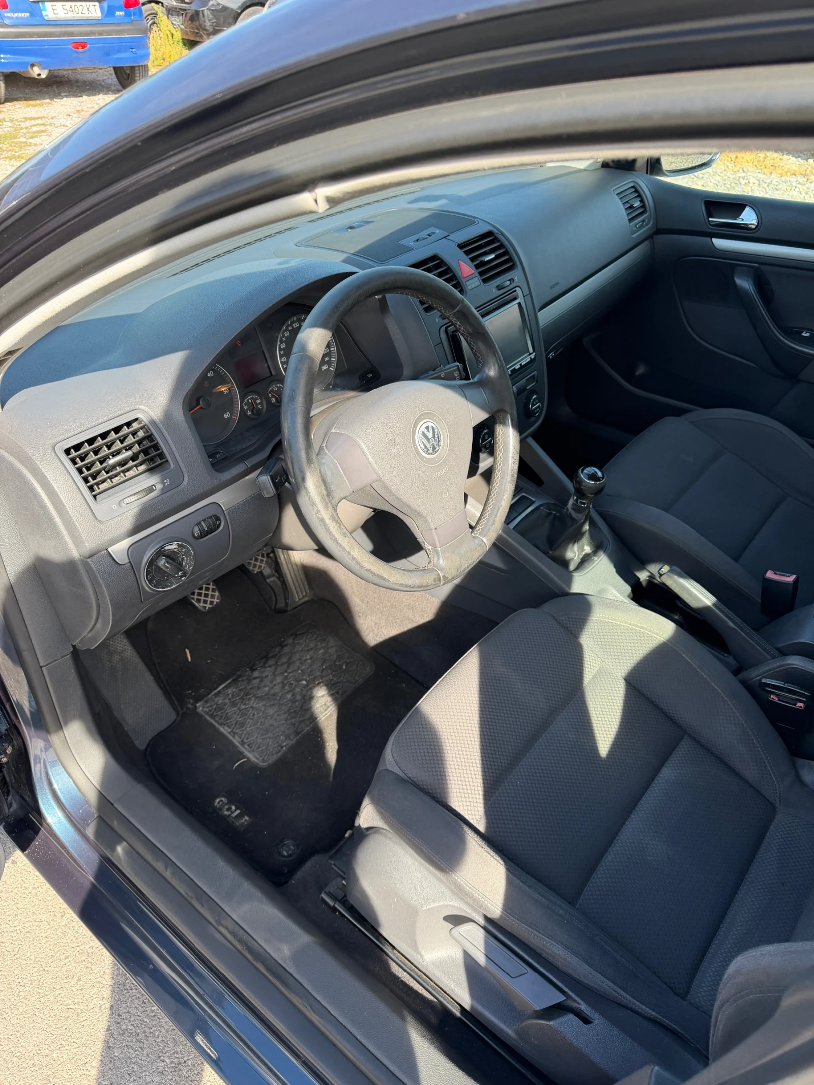 VW Golf V 2.0tdi 140, снимка 9 - Автомобили и джипове - 56321854