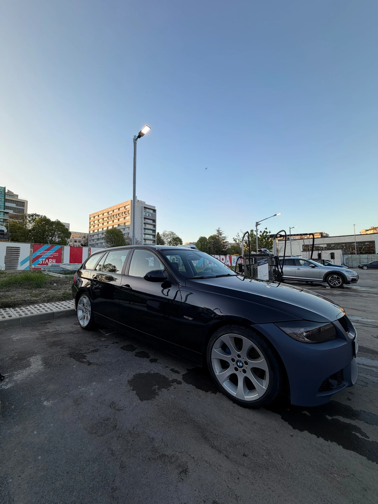 BMW 320, снимка 2 - Автомобили и джипове - 56342642