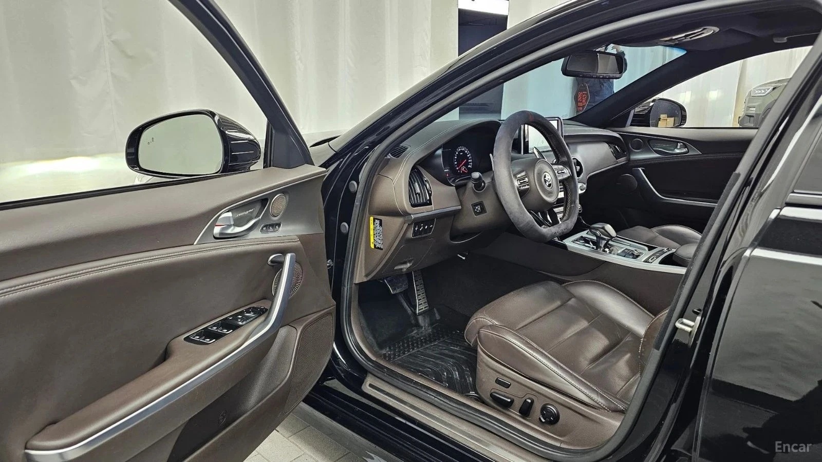 Kia Stinger, снимка 10 - Автомобили и джипове - 56684879