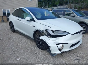 ������ Tesla Model X