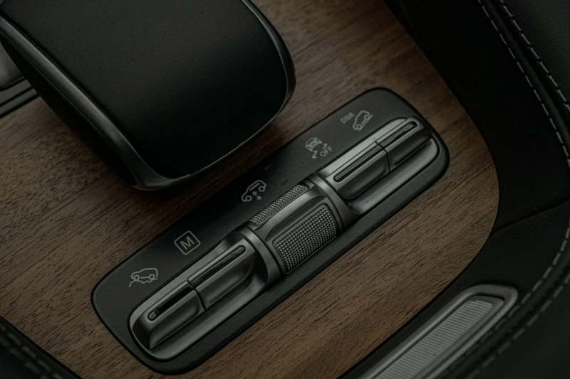 Mercedes-Benz GLS580 AMG/HuD/Обдухване/Камера360/Burmester/6+ 1/, снимка 9 - Автомобили и джипове - 51173278